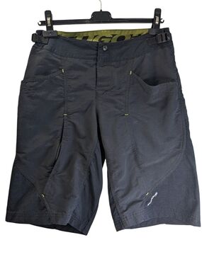 SUGOI Men’s Black Athletic Cycling Shorts with Lime Accents Size M